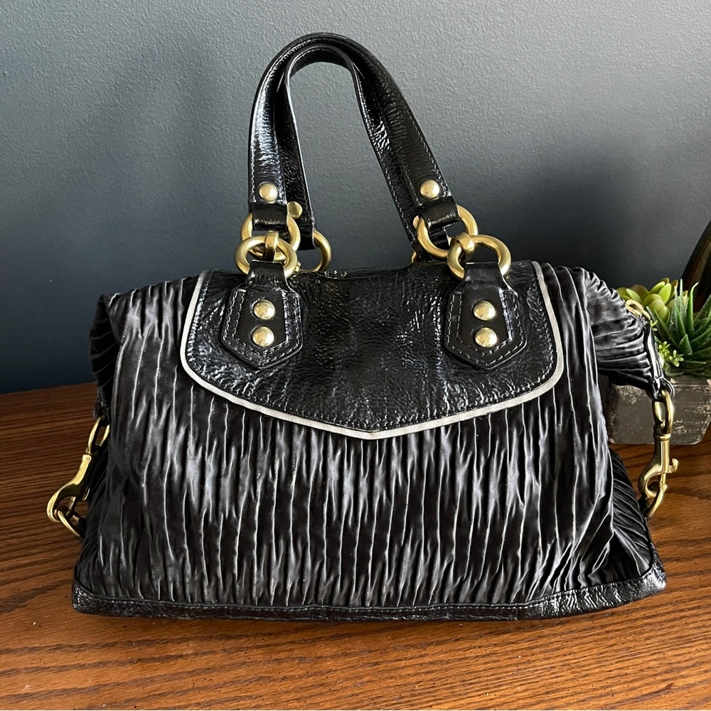 Beautiful COACH Black and Gold Accessories Canvas Purse - Picture 6 of 10